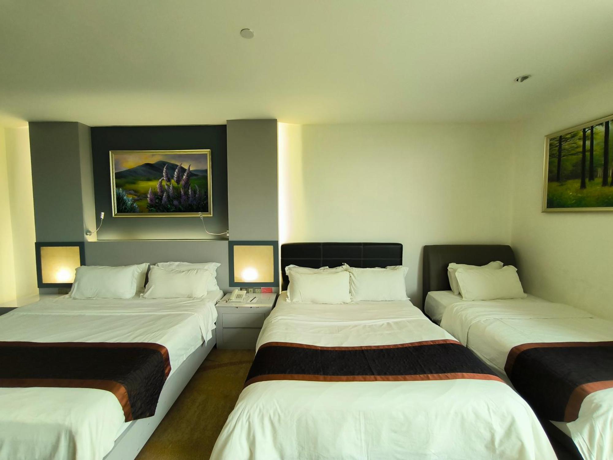 Meritz Hotel Miri Exterior photo