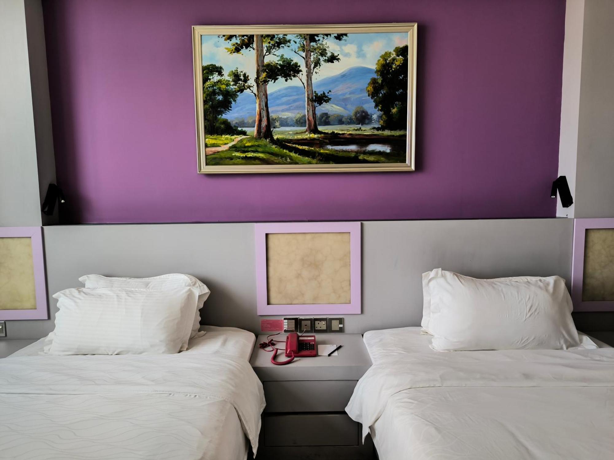 Meritz Hotel Miri Exterior photo