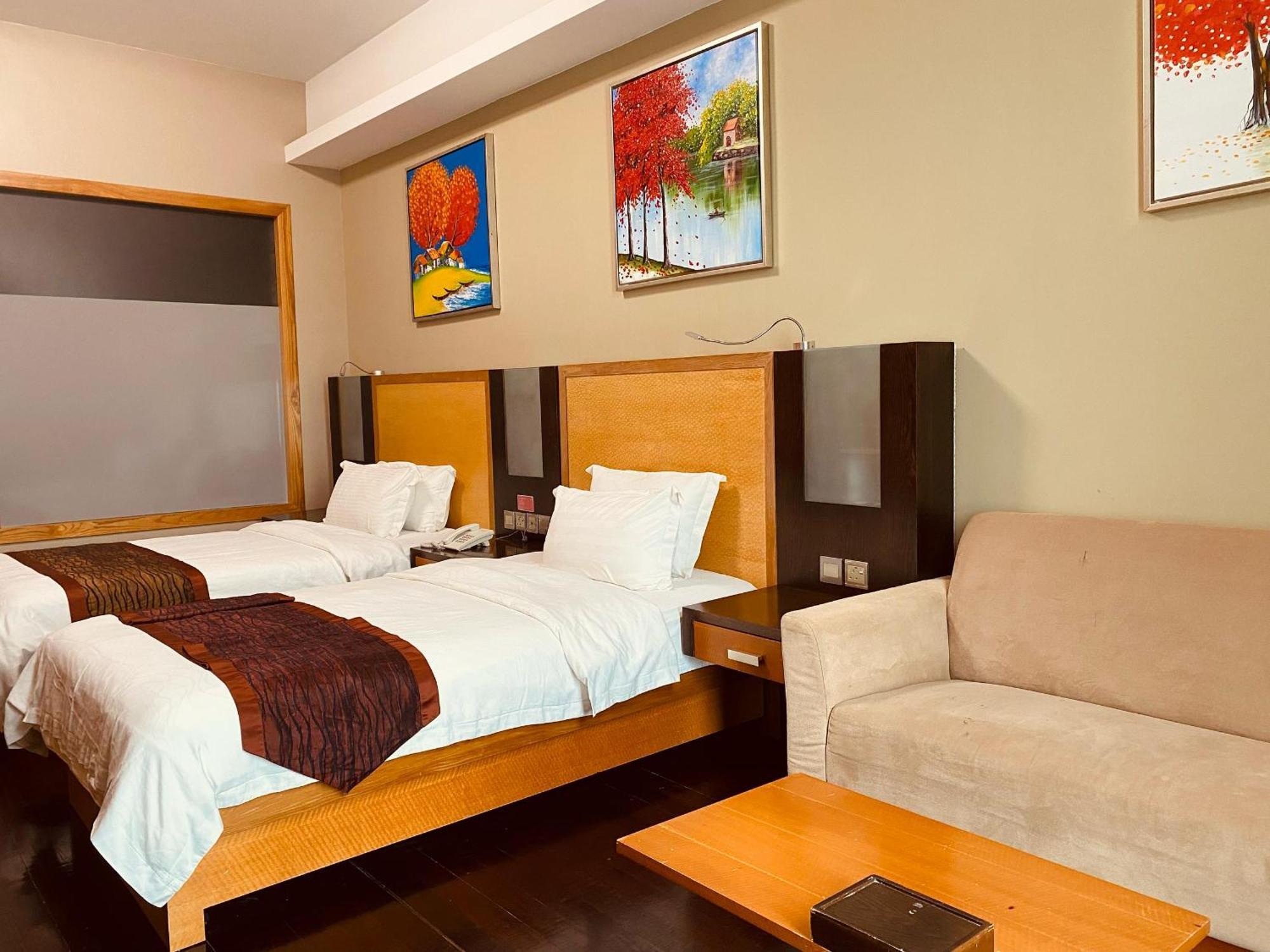 Meritz Hotel Miri Exterior photo